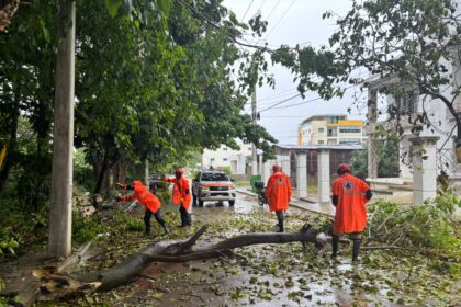 Defensa Civil mantiene activos protocolos ante efectos de vaguada sobre el país