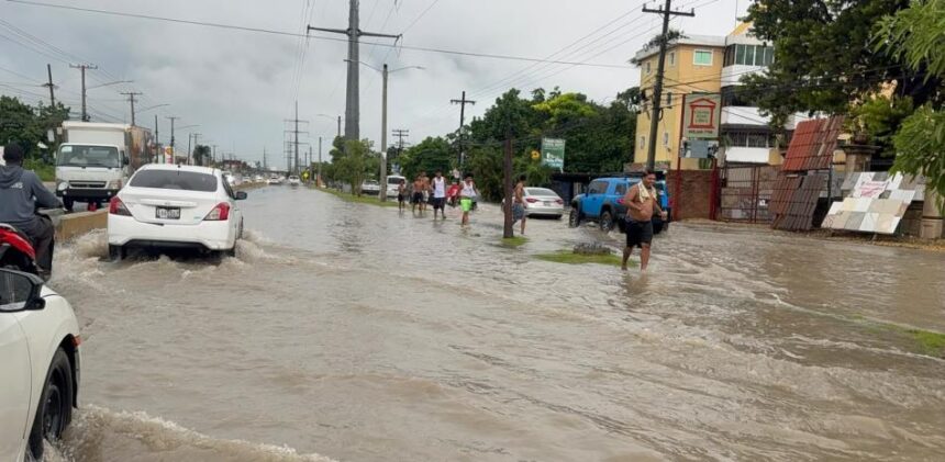 Indomet: Fuertes lluvias continuaran durante la noche