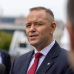 Nawrocki entra en el Tribunal Constitucional de Polonia en plena crisis institucional