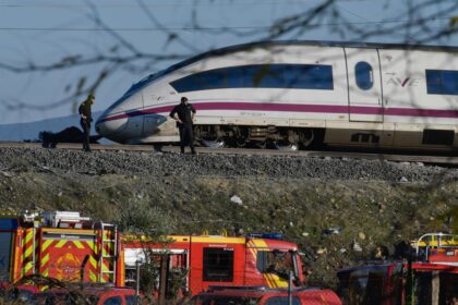 Un argentino muere y 41 extranjeros resultan afectados por el accidente de Toledo